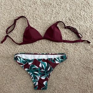Women’s bathing suit